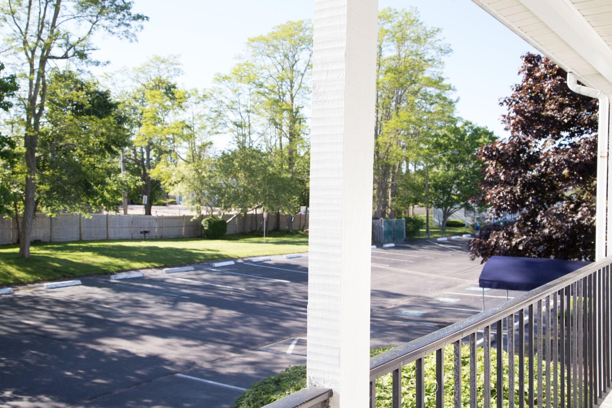 Uncommoner Hotel By Reverie Boutique Collection West Yarmouth Exterior photo