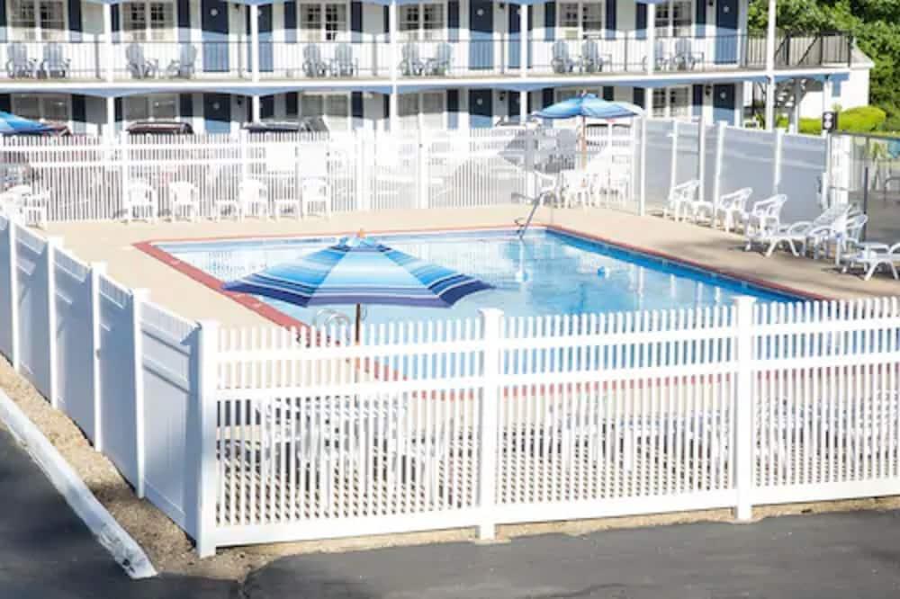 Uncommoner Hotel By Reverie Boutique Collection West Yarmouth Exterior photo
