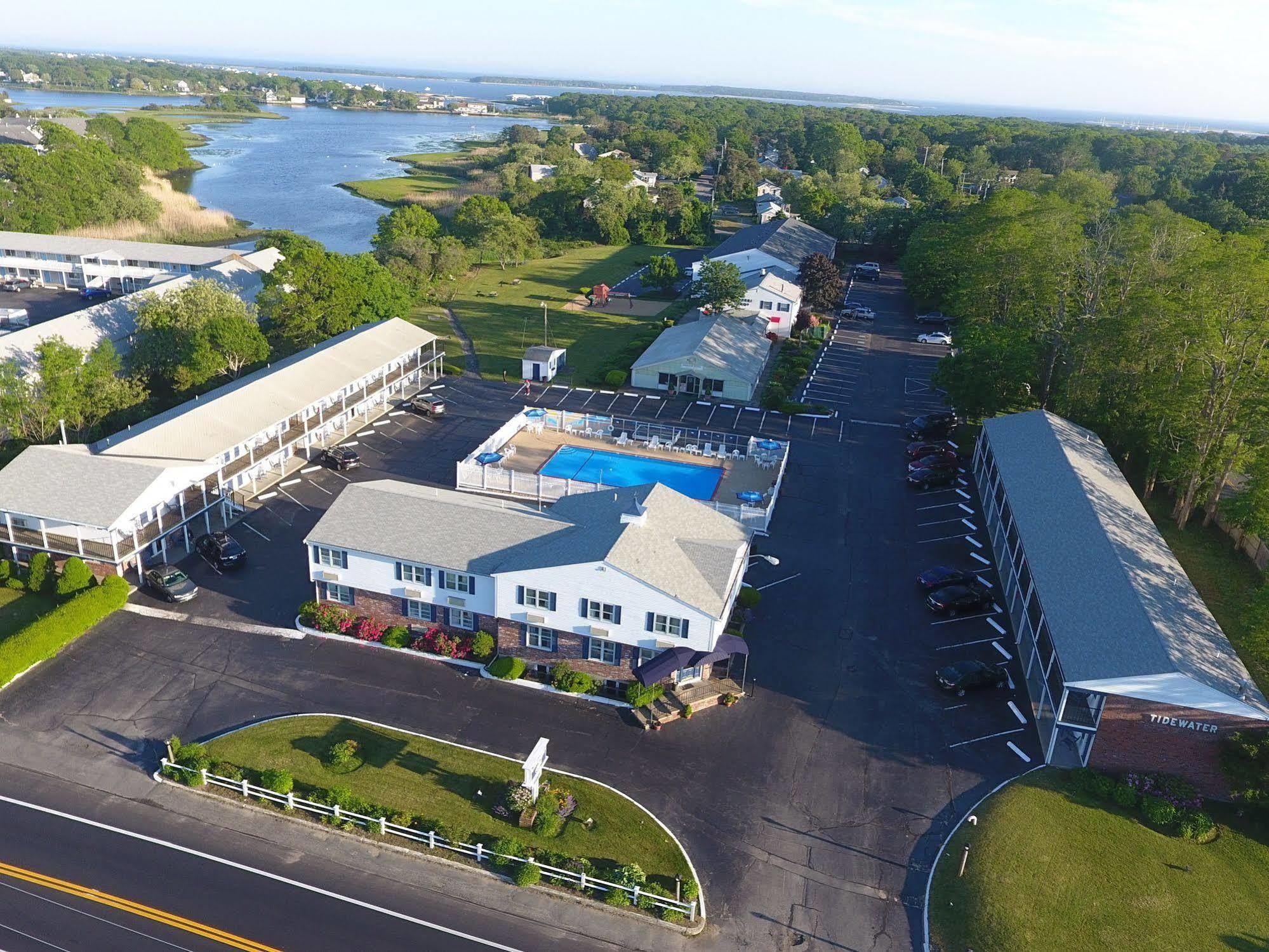 Uncommoner Hotel By Reverie Boutique Collection West Yarmouth Exterior photo