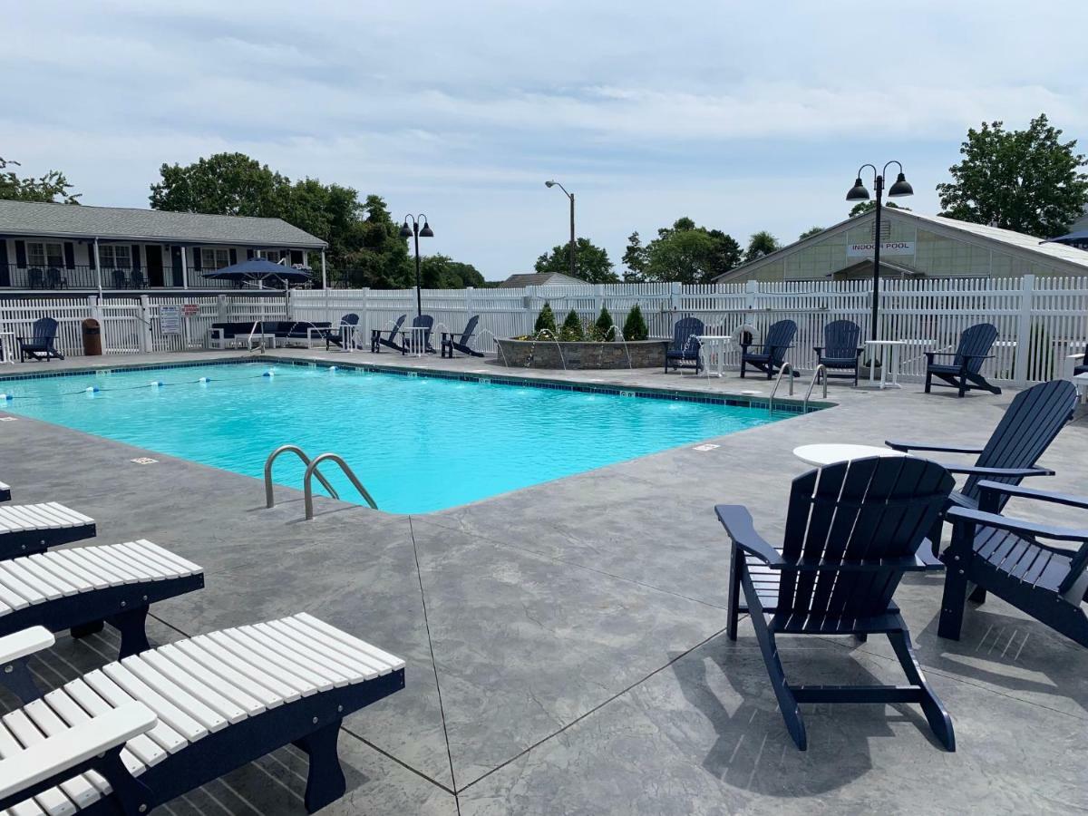 Uncommoner Hotel By Reverie Boutique Collection West Yarmouth Exterior photo